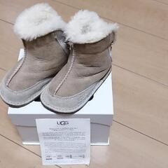 UGG babyムートンブーツ14㎝