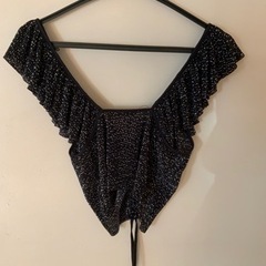 ZARA ザラ　カットソー　サイズM 身幅35、着丈40センチの画像