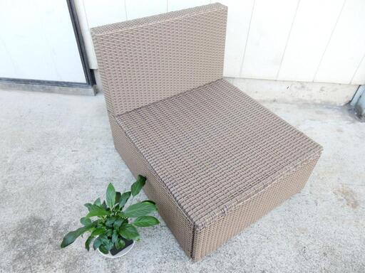 配送料無料エリアあります(*^^*)！IKEA☆ARHOLMA☆屋外用一人掛けソファ②☆別売クッション付き