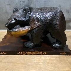 木彫りのクマ
