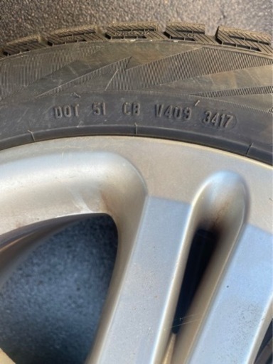 メルセデスベンツ E320 CDI 純正ホイール　スタッドレスタイヤ付き　深溝6ミリ以上あり 245/45R17 