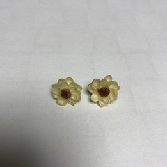 本物のお花のピアス
