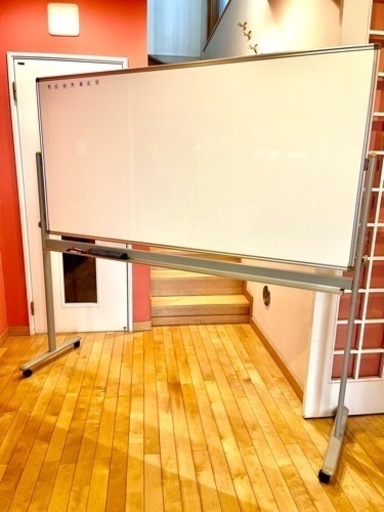 大型W1800×Ｈ900両面使用ホワイトボート磁石＆黒板　脚付き