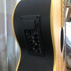 アコースティックギターの画像