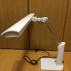 デスクライトの画像