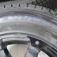 ワンシーズンのみ使用◆黒ホイール付 スタッドレスタイヤ４本セット◆アイスナビSUV◆175/80R16 91Q 16インチの画像