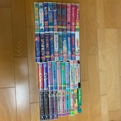 ビデオ40本全部持って帰って下さる方へ差し上げます