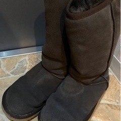 ムートンUGG