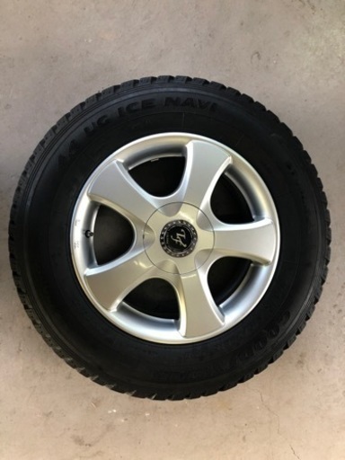 スタッドレス　215/70R16 4本 ホイール付き