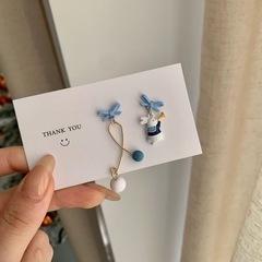 兎　かわいい　ウサギ　不思議国のアリス　イヤリング　no.13-2の画像
