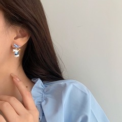 兎　かわいい　ウサギ　不思議国のアリス　イヤリング　no.13-2の画像