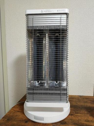 美品 ダイキン遠赤外線暖房機セラムヒートホワイトDAIKIN ERFT1