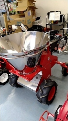 丸山製自走式肥料散布機　MMB-103