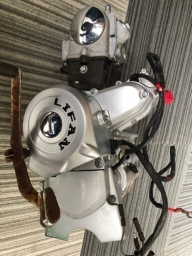 LIFANのエンジンです