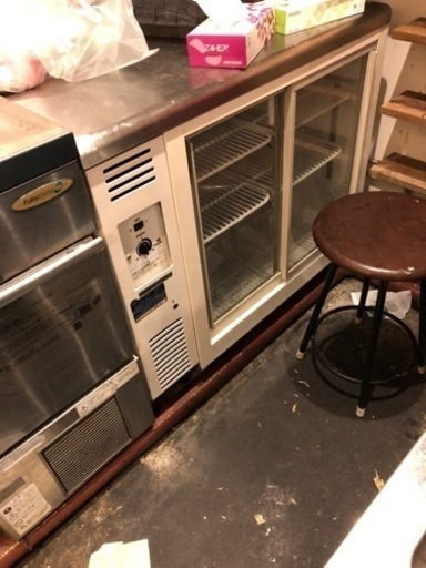 厨房機器　冷蔵庫　茹で麺機　製氷機など