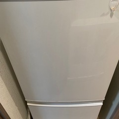 2016年製　SHARP 5.5kg  洗濯機　+ 冷蔵庫の画像