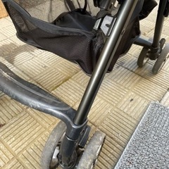 COMBIメチャカルファースト　ベビーカー　両対面ハンドルの画像