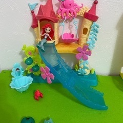 値下げ！アリエルの海のお城　ディズニープリンセス リトルキングダム の画像