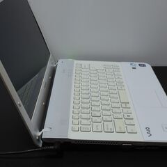 Sony Vaio ノートパソコンの画像