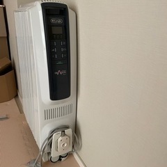美品　デロンギ　オイルヒーターの画像
