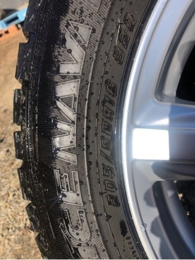 成約済み　　　　　　　　　中古　グッドイヤー　スタッドレス　２０５／６０Ｒ１６　ICE NAVI 6