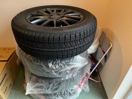 アルファード　ヴェルファイア　スタッドレスタイヤ　ホイール　ナット付き　4本セット　ブリジストン　225/60R17 ブリヂストン VRX2