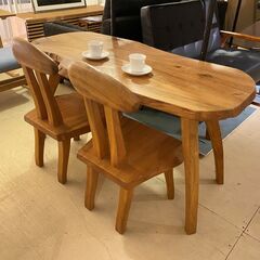 宇都宮でオシャレな家具を探すなら『オトワリバース！』一枚板 ダイニングテーブルセット 3点セット ナチュラル 一点物 ハンドメイド 中古品