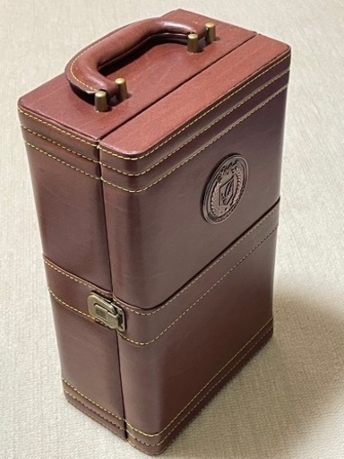 革バッグ入ワインセット