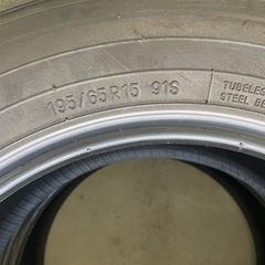TOYOタイヤ　195 65 15の画像