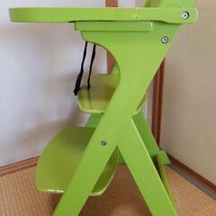 カトージのチャイルドチェアの画像