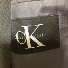 CKメンズスーツの画像