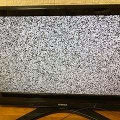 TOSHIBA  REGZA  32型　テレビ