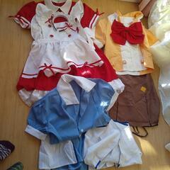 コスプレ用のメイド服とチアガール服です
