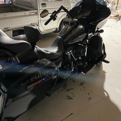 ハーレーダビットソンfltrxs2020の画像