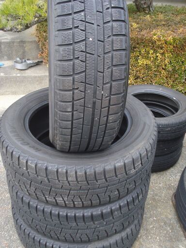 ヨコハマ　225/60R17　中古スタッドレスタイヤ4本セット