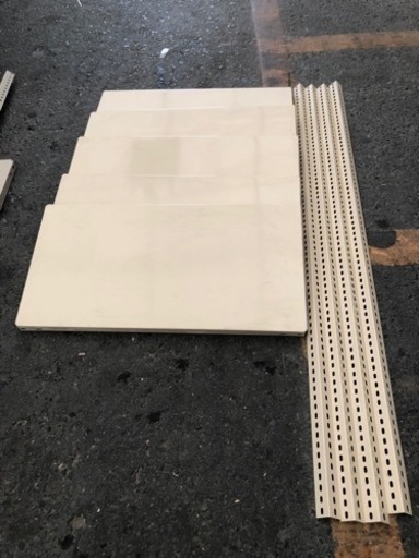 鉄製ラック5段　お安くどうぞ！