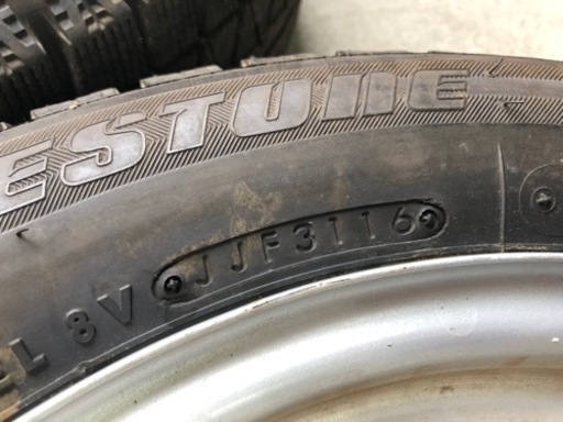 16年製‼️バリ山‼️ 155/65R14 ブリジストン ブリザック REVO-GZ 社外マルチ W2517 4本 軽自動車 スタッド