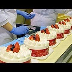 12/22～12/24【超短期＆日払い13000円＆学生OK】クリスマスケーキの仕分簡単軽作業の画像
