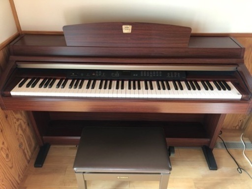 ヤマハ電子ピアノ　CLP-230 YAMAHA