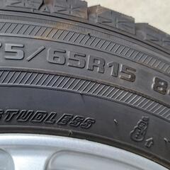 ラクティス用 スタッドレスタイヤ  グッドイヤー アイスナビ4本の画像