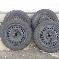 ブリジストンスタッドレス185/60R15ホイール付４本