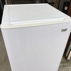 ハイアール 冷凍庫 JF-NU100G ハイアール、幅50cmで容量100Lのスリムな前開き式冷凍庫 - 価格.com