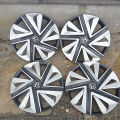 ホンダシャトルの純正ホイールキャップ４枚