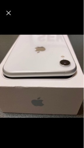 美品　完備品iPhoneXR 64GB auSIMフリーバッテリー99%訳あり　残積なし、一括購入、ネットワーク判定○ 半額まで金券切手払い可能