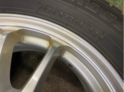 215/65R16・アルファード、ヴェルファイア用スタッドレスタイヤセット・中古