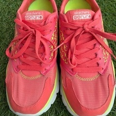 【ランニングシューズ】スケッチャーズ　24cm Skechers GOrun Ride トレーニングシューズとして最適 の画像