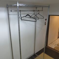 キャスター付き スチールラックの画像