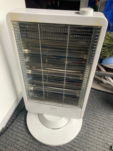 Yamazen の電気ストーブ