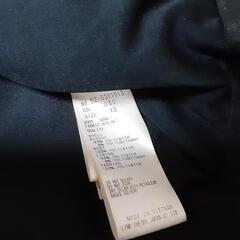 値引き　特徴→軽くしわがつきにくい　ブランド→Theory menの画像