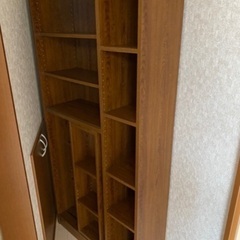 高さ180･幅85･奥行30の本棚です